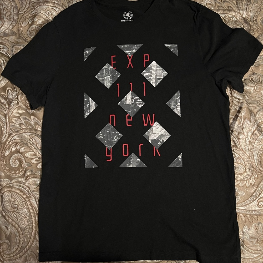 Express graphic tee